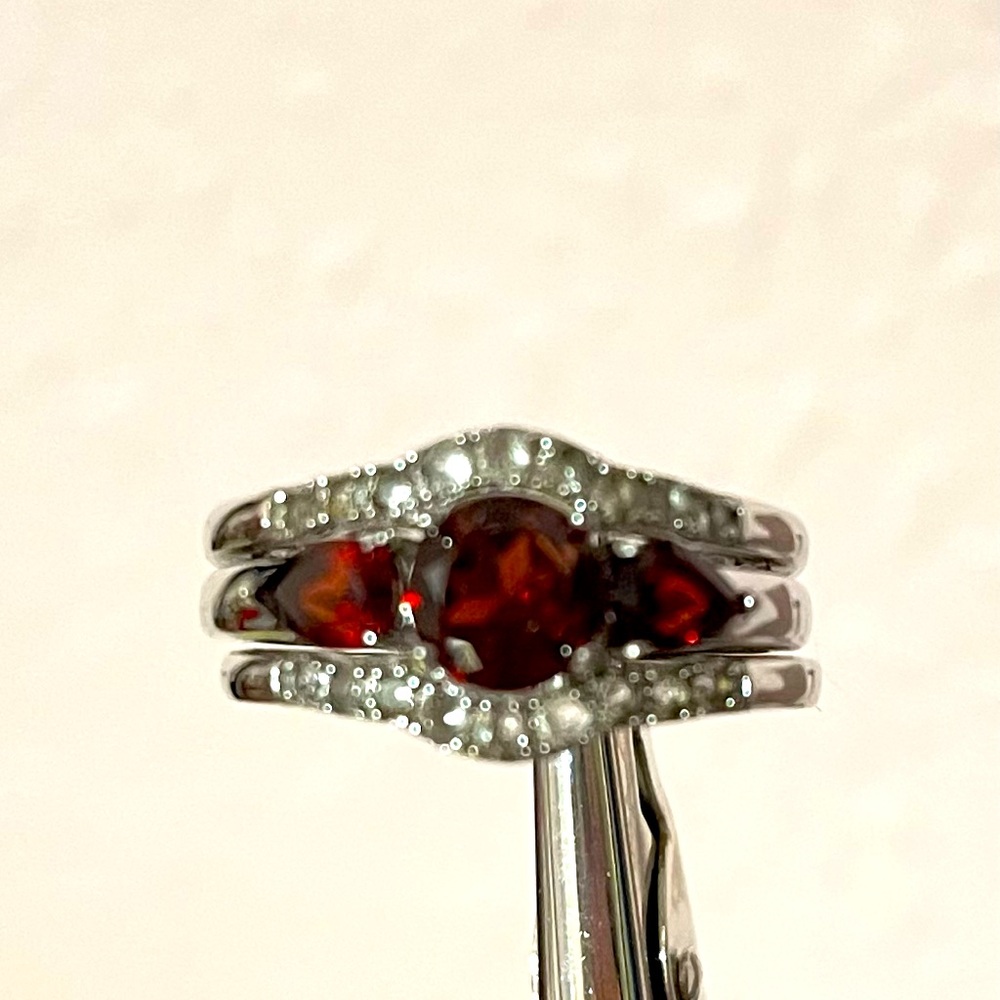 Ladies Vermelho Garnet Set